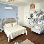 D'hotes - Le Magnolia Bed & Breakfast 3*