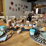 D'hotes - Le Magnolia Bed & Breakfast 3*