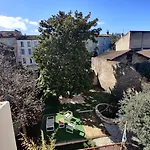 D'hotes - Le Magnolia Bed and Breakfast Καρκασόν