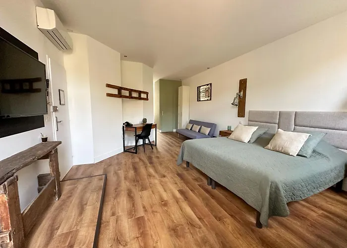 Nocleg ze śniadaniem D'hotes - Le Magnolia 4*