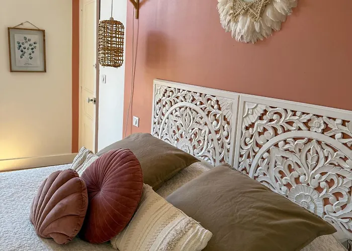 D'hotes - Le Magnolia ベッド・アンド・ブレックファスト カルカソンヌ