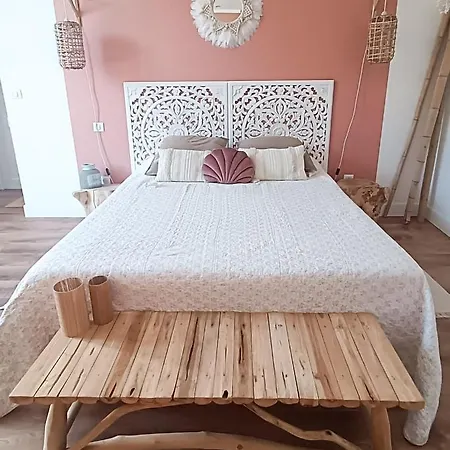 D'hotes - Le Magnolia Bed & Breakfast 3*