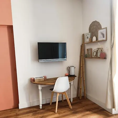 D'hotes - Le Magnolia Bed & Breakfast 3*