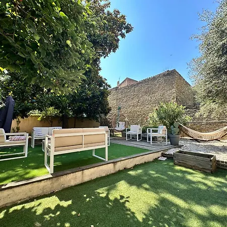 D'hotes - Le Magnolia Bed & Breakfast 3*